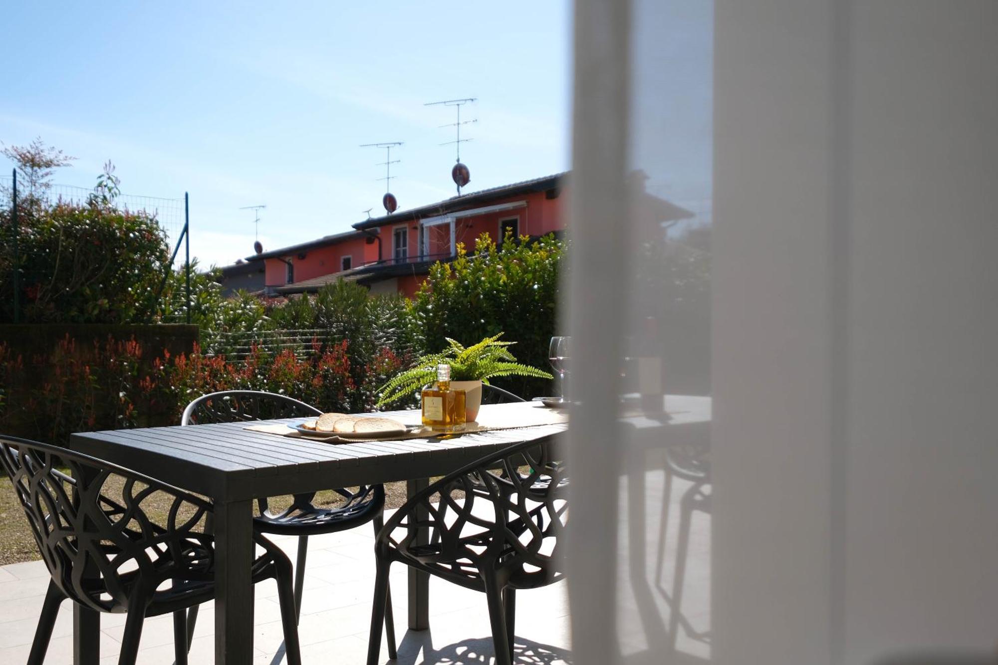 Luxury Villas Gardenia With Private Pool Padenghe sul Garda Ngoại thất bức ảnh