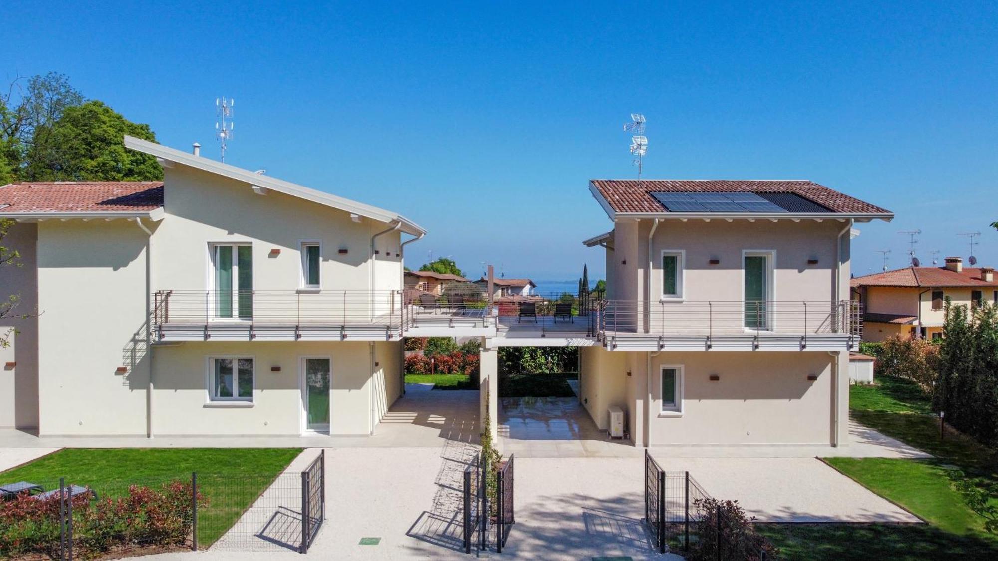 Luxury Villas Gardenia With Private Pool Padenghe sul Garda Ngoại thất bức ảnh